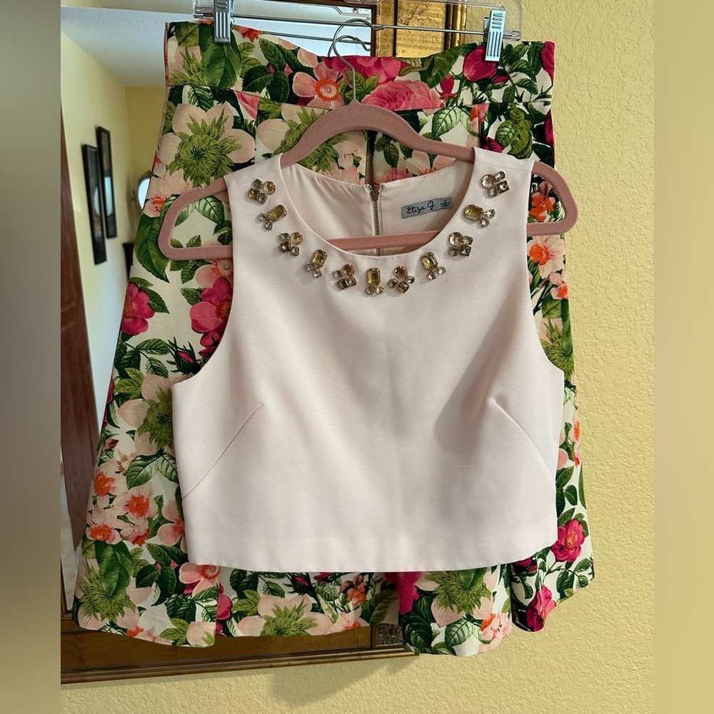 Eliza J Two piece set in floral multi color 14/12